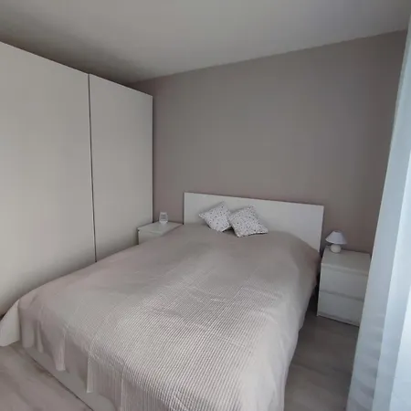 Feels Like Apartment Paks